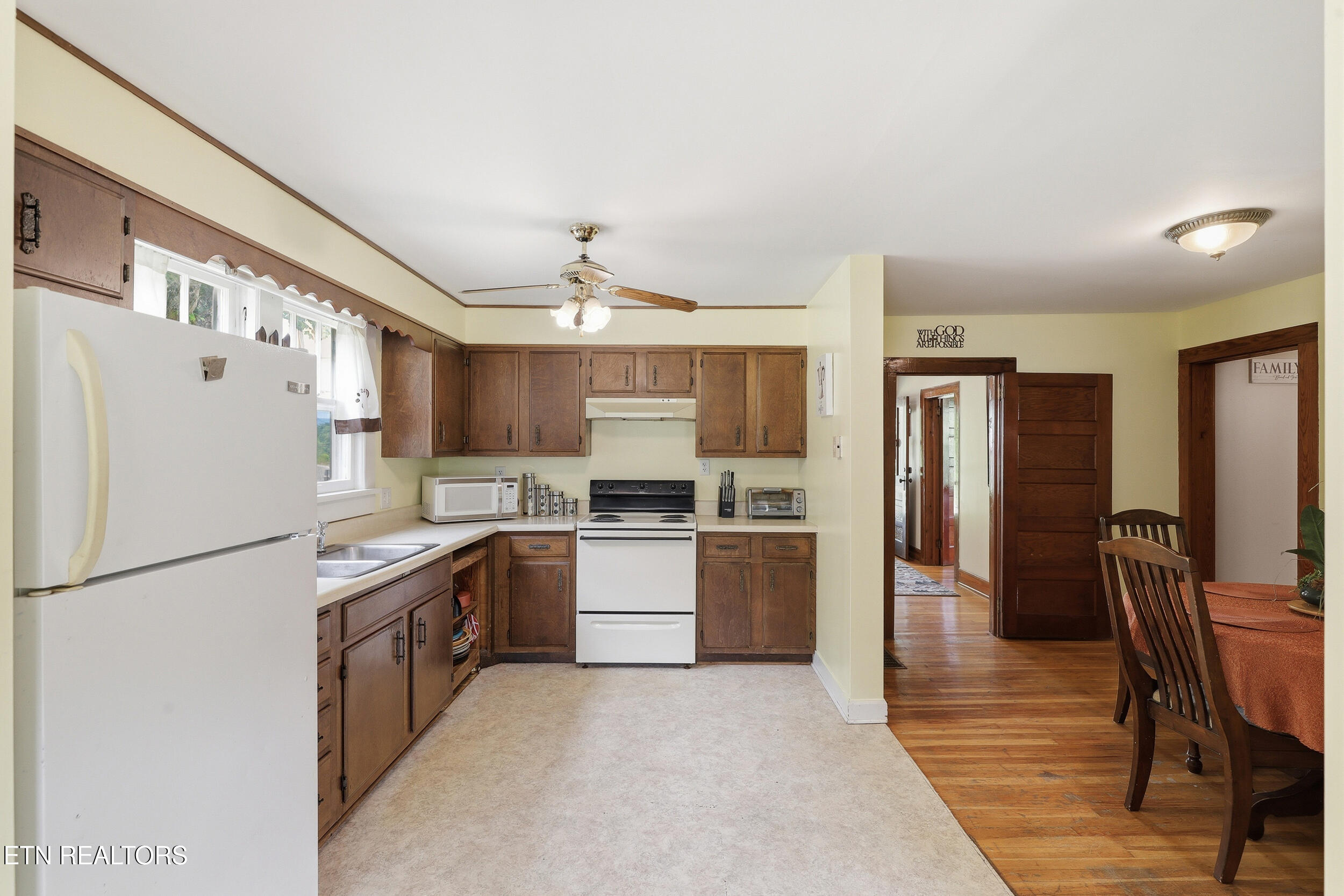 979 Highway 92 Rutledge, TN 37861 - Photo 29 of 36 29_979_tn-92_0048