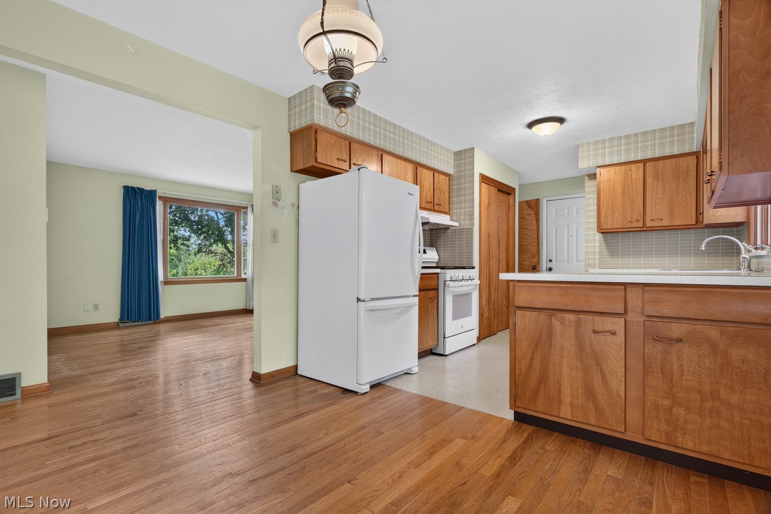 1593 Vermilion Road Vermilion, OH 44089 - Photo 10 of 31 Gallery Image 10