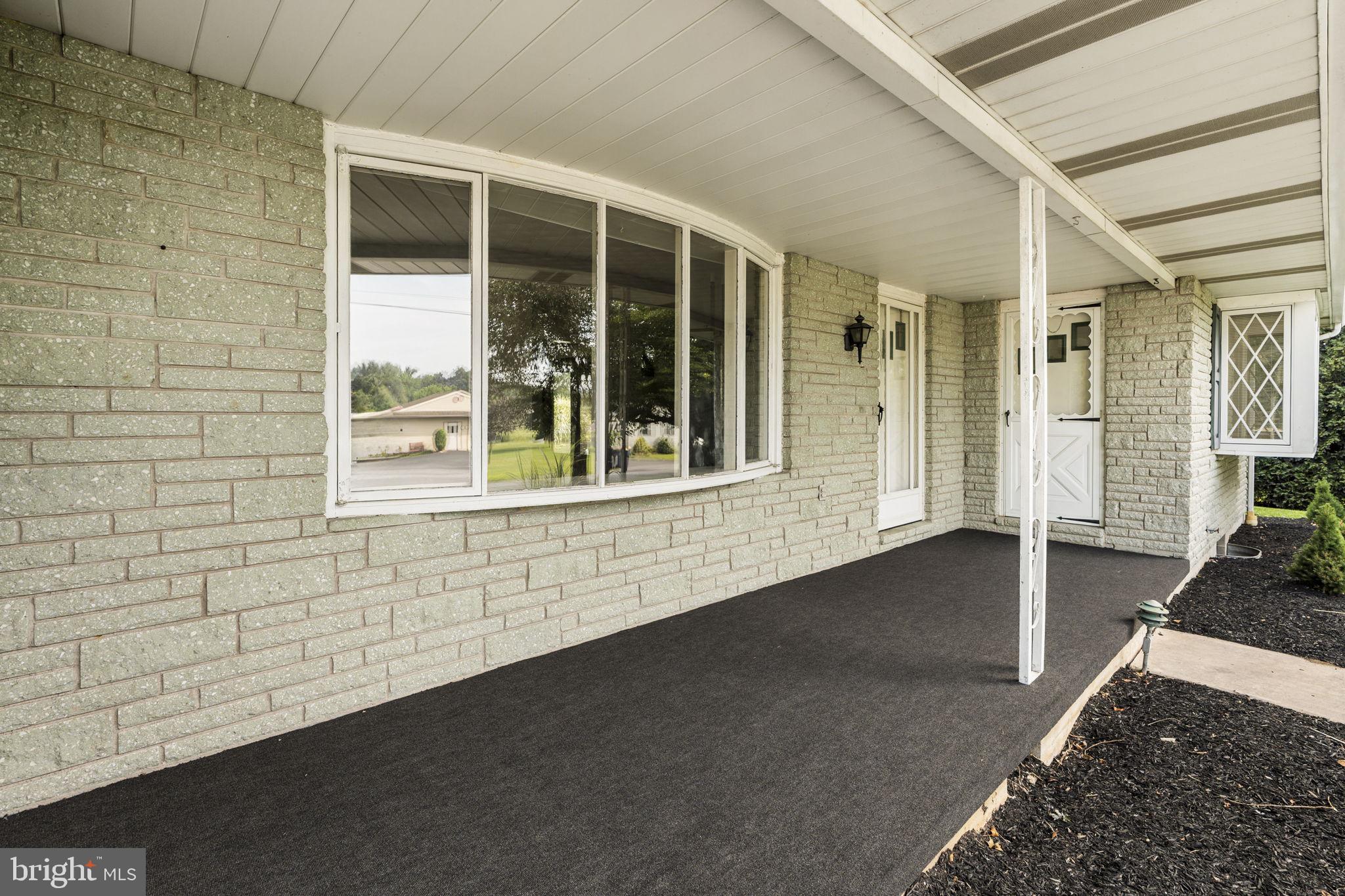19 Edris Road Womelsdorf, PA 19567 - Photo 5 of 61 Gallery Image 5