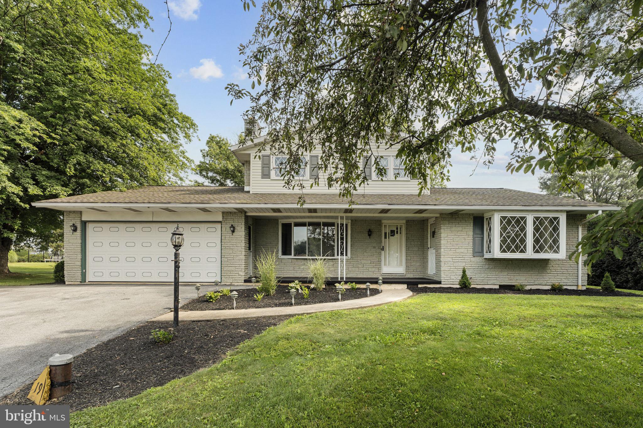 19 Edris Road Womelsdorf, PA 19567 - Photo 6 of 61 Gallery Image 6