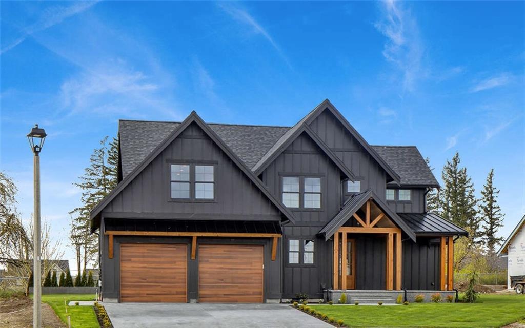 6 Irwin Court Northwest Rome, GA 30165 - Photo 4 of 33 a front view of a house with a yard