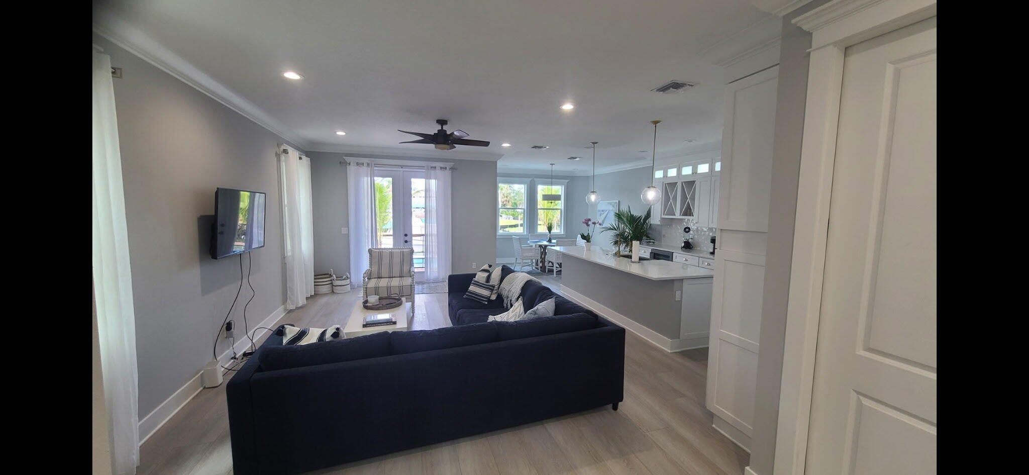 3997 Southeast Barcelona Street Stuart, FL 34997 - Photo 5 of 10 living room