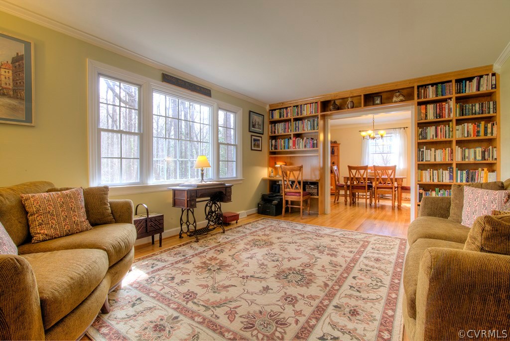 12155 Howards Mill Road Rockville, VA 23146 - Photo 4 of 25 Living room