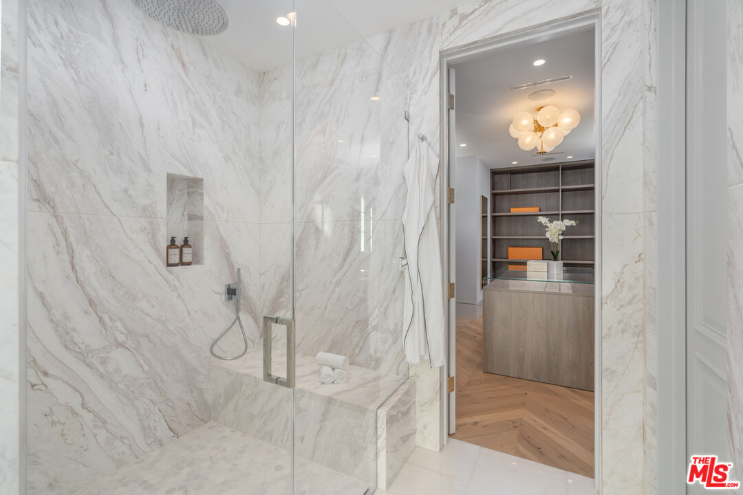 611 North Hillcrest Road Beverly Hills, CA 90210 - Photo 55 of 65