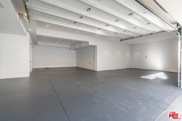 $104,950 | 611 North Hillcrest Road, Beverly Hills, CA 90210