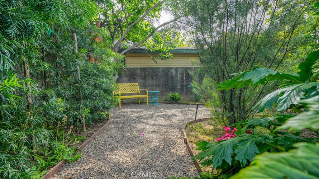 270 Clinton Street Pasadena, CA 91103 - Photo 67 of 75 a view of a backyard with sitting area