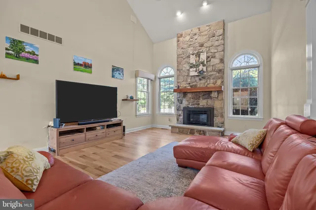 $1,385,000 | 3689 Hancock Lane, Doylestown, PA 18902