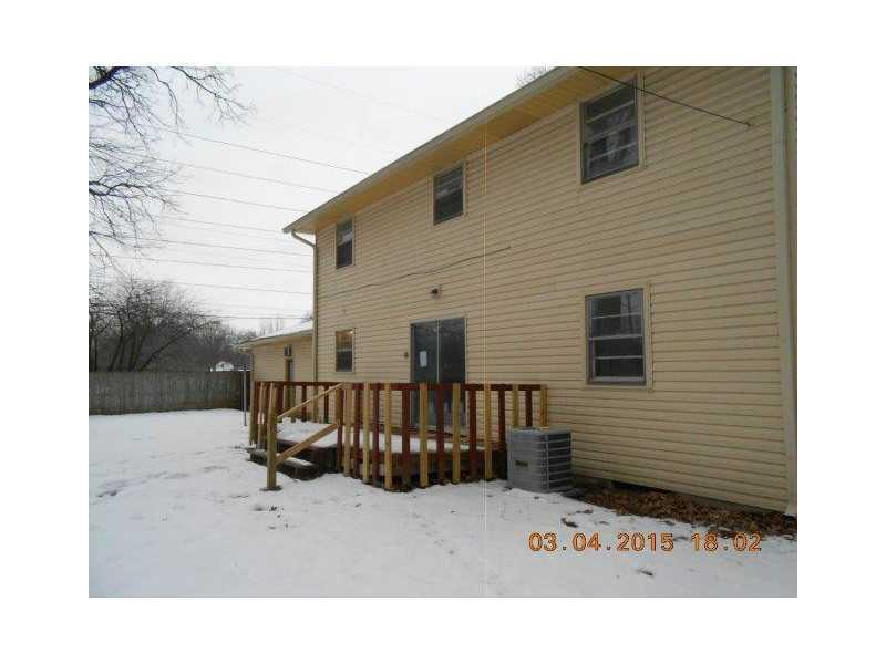2617 Cardigan Road Indianapolis, IN 46268 - Photo 3 of 11 Gallery Image 3