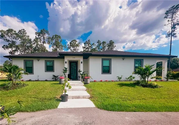 $2,400 | 3708 12th Avenue Northeast, Naples, FL 34120