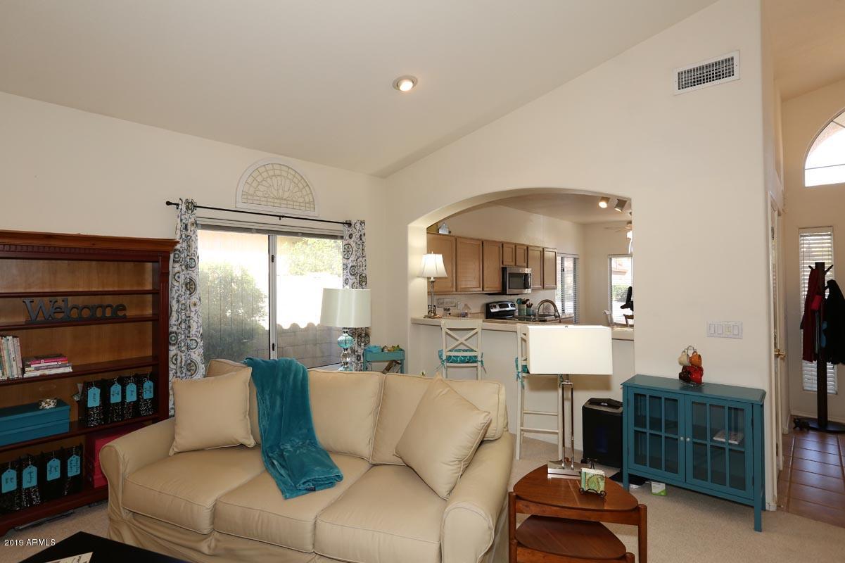 1319 East St John Road Phoenix, AZ 85022 - Photo 17 of 42 Dining Room