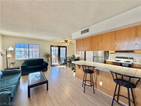 $1,295 | 4210 Gannet Circle, Unit 294, Las Vegas, NV 89103