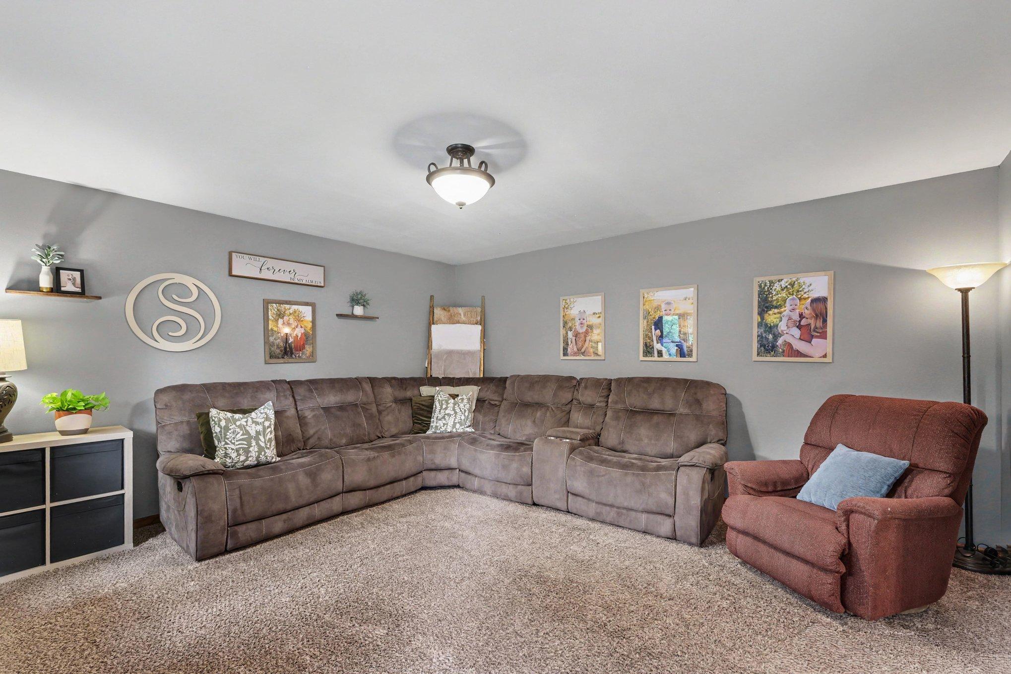 920 North Spring Street Luverne, MN 56156 - Photo 6 of 25