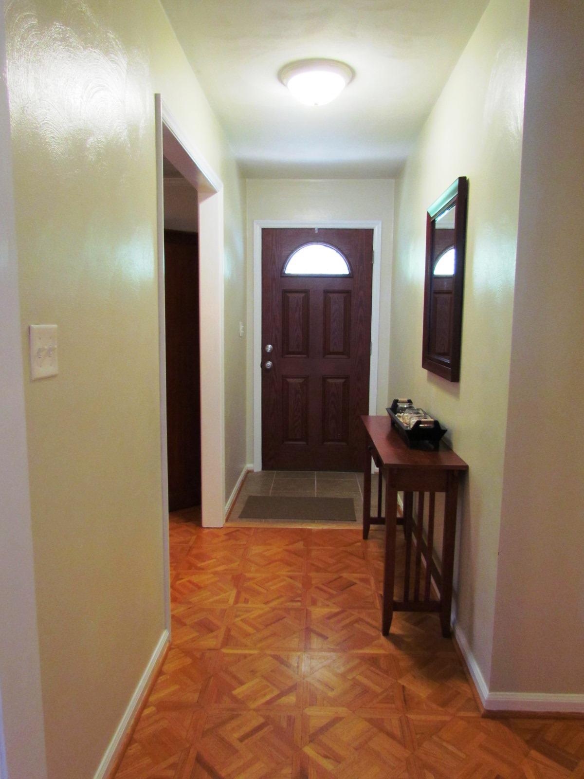 Foyer.