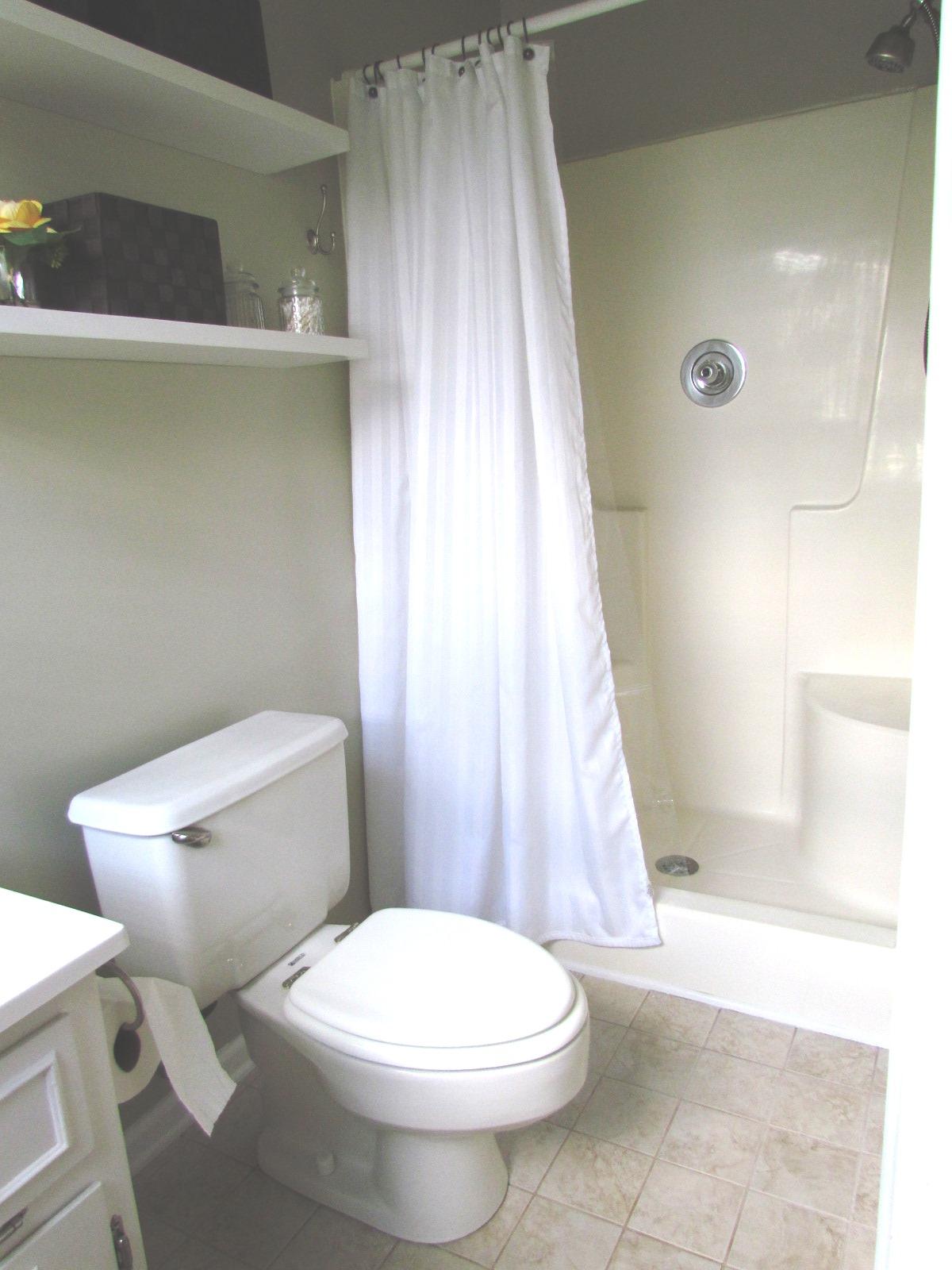 5300 Sundance Road Salem, VA 24153 - Photo 15 of 31 Master Bathroom
