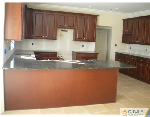 1089 New Dover Road Edison, NJ 08820 - Photo 9 of 14