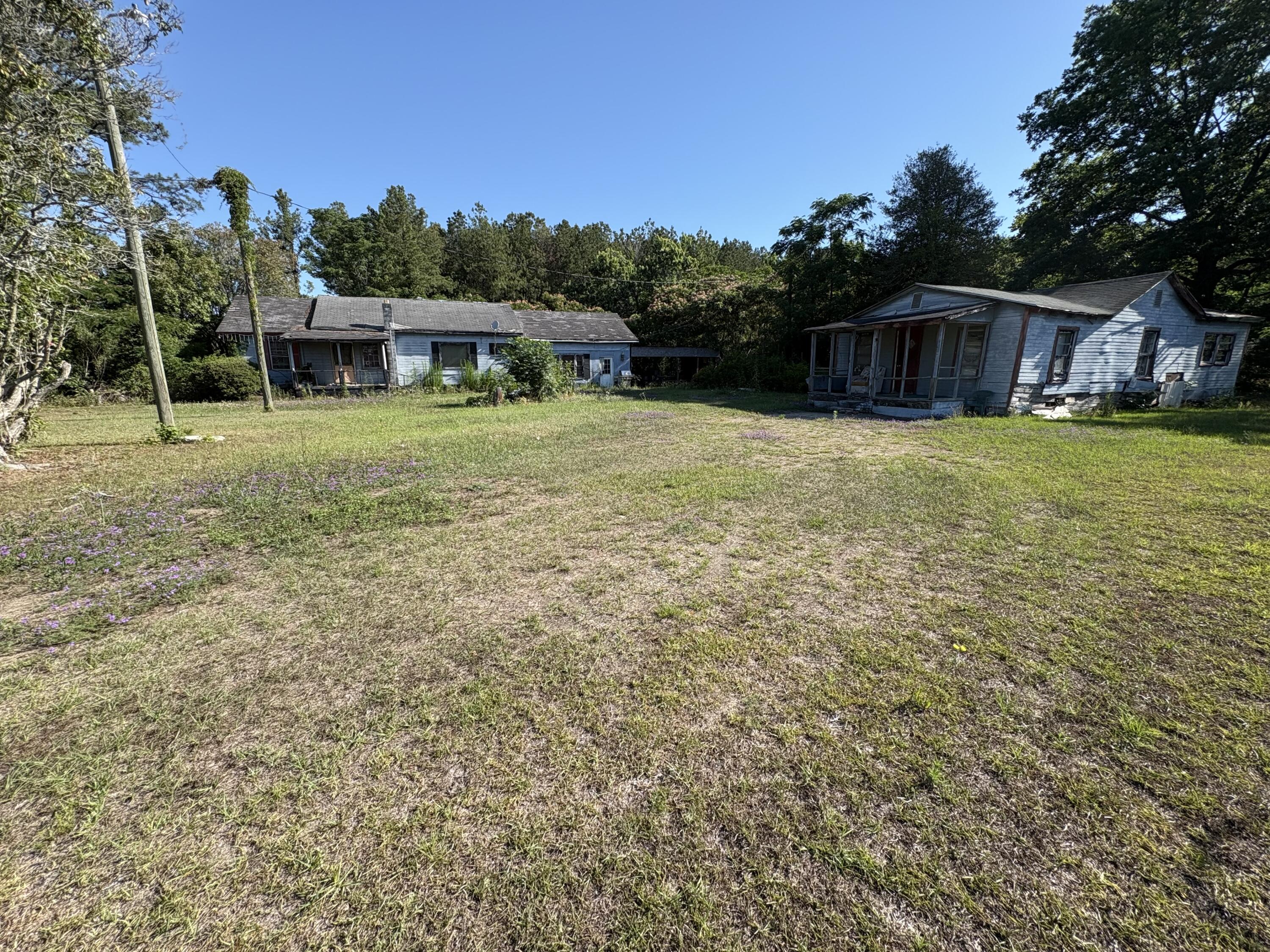 1077 Clifton Road Summerton, SC 29148 - Photo 2 of 4 IMG_5530