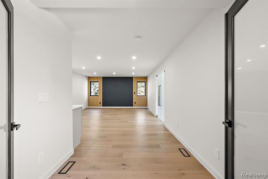 1367 West Long Lake Road Bloomfield Hills, MI 48302 - Photo 32 of 78 GetMedia.jpg