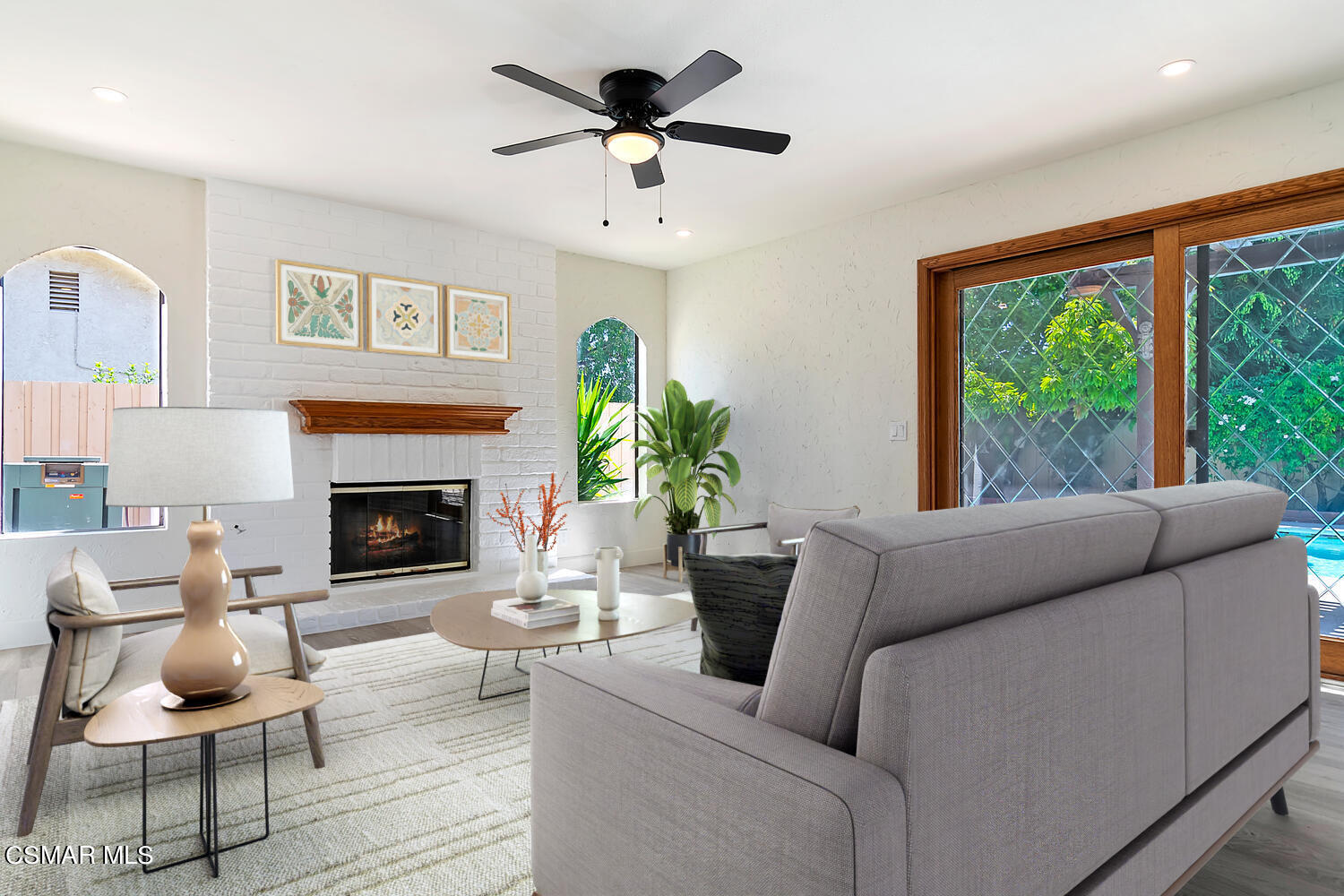 224 Cedar Heights Drive Thousand Oaks, CA 91360 - Photo 4 of 27 224 Cedar Heights Family Room