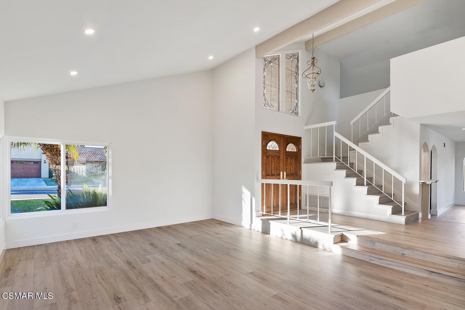 224 Cedar Heights Drive Thousand Oaks, CA 91360 - Photo 7 of 27 a view of entryway and hall with wooden floor
