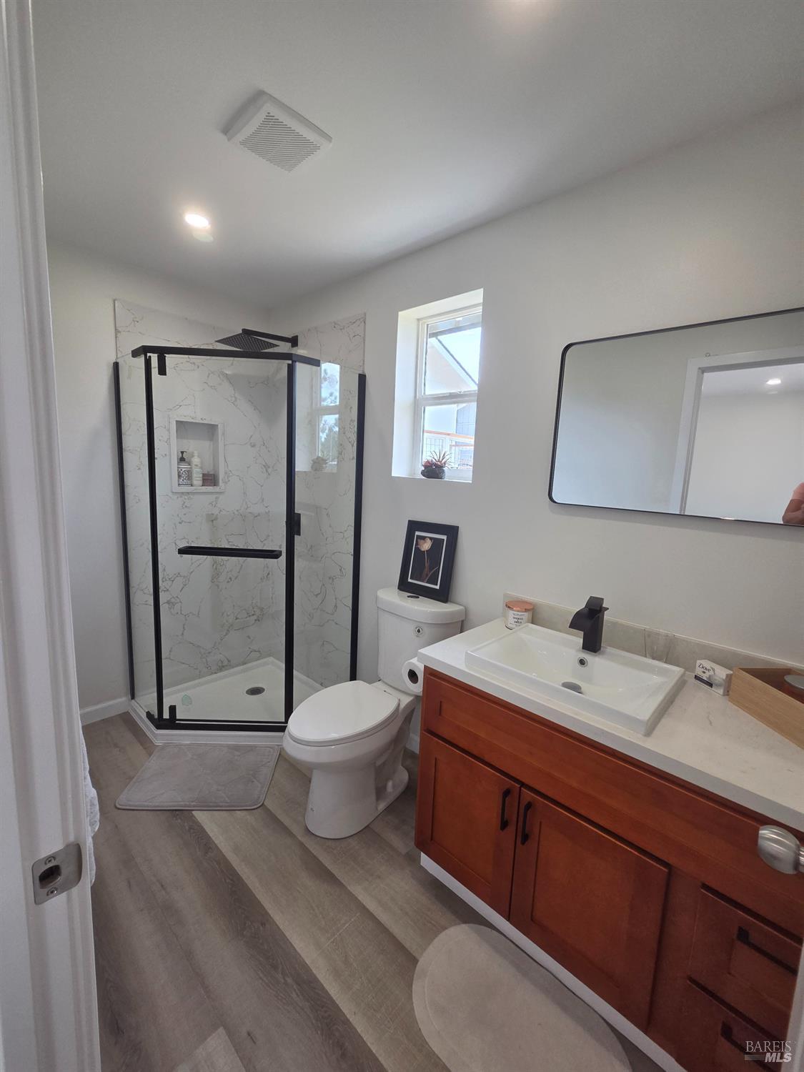 3315 Primrose Court Santa Rosa, CA 95407 - Photo 18 of 19 Full bathroom inside of detached office