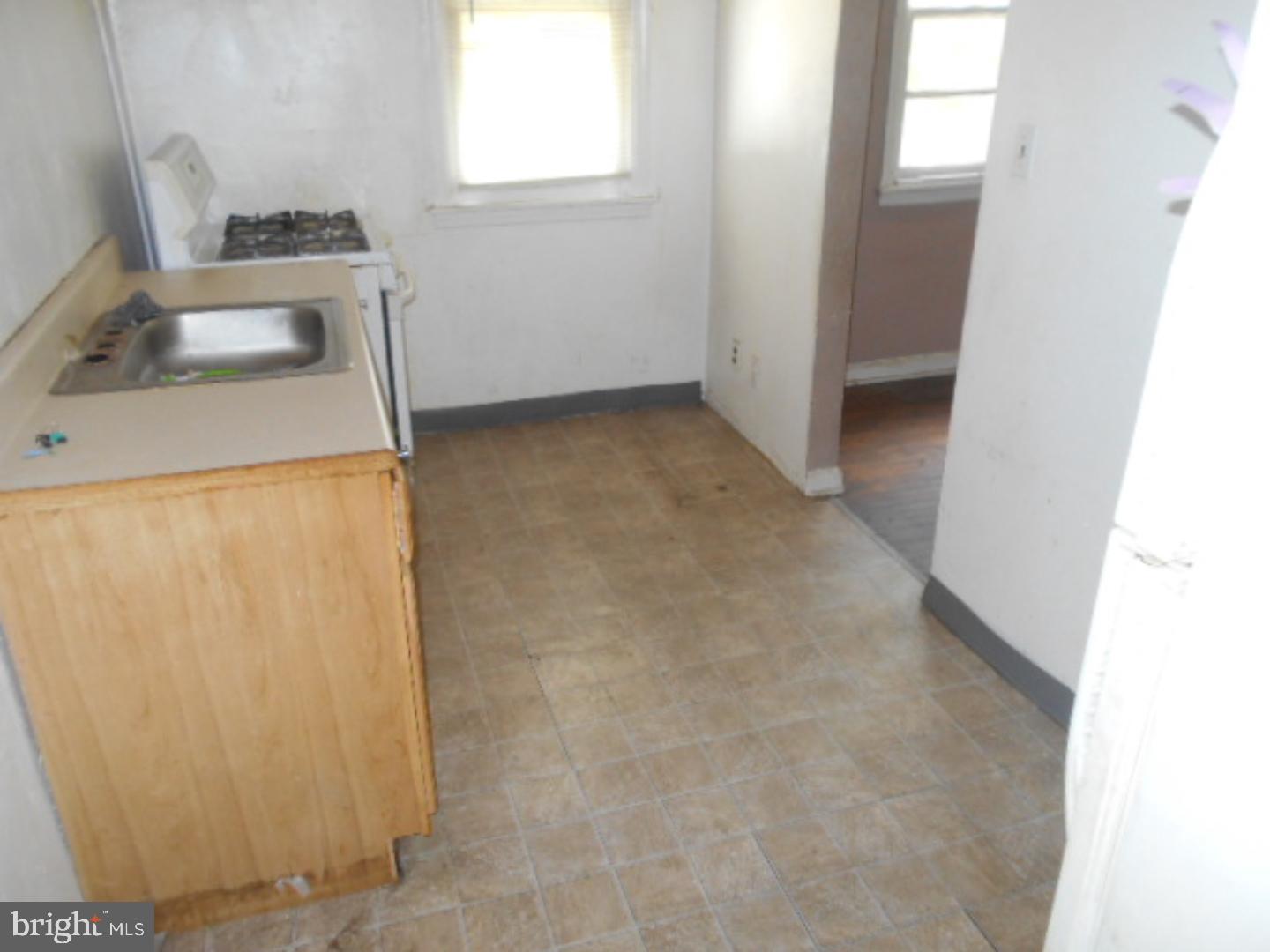 2854 Cushing Road Camden, NJ 08104 - Photo 6 of 12