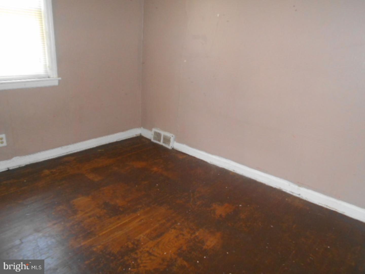 2854 Cushing Road Camden, NJ 08104 - Photo 8 of 12