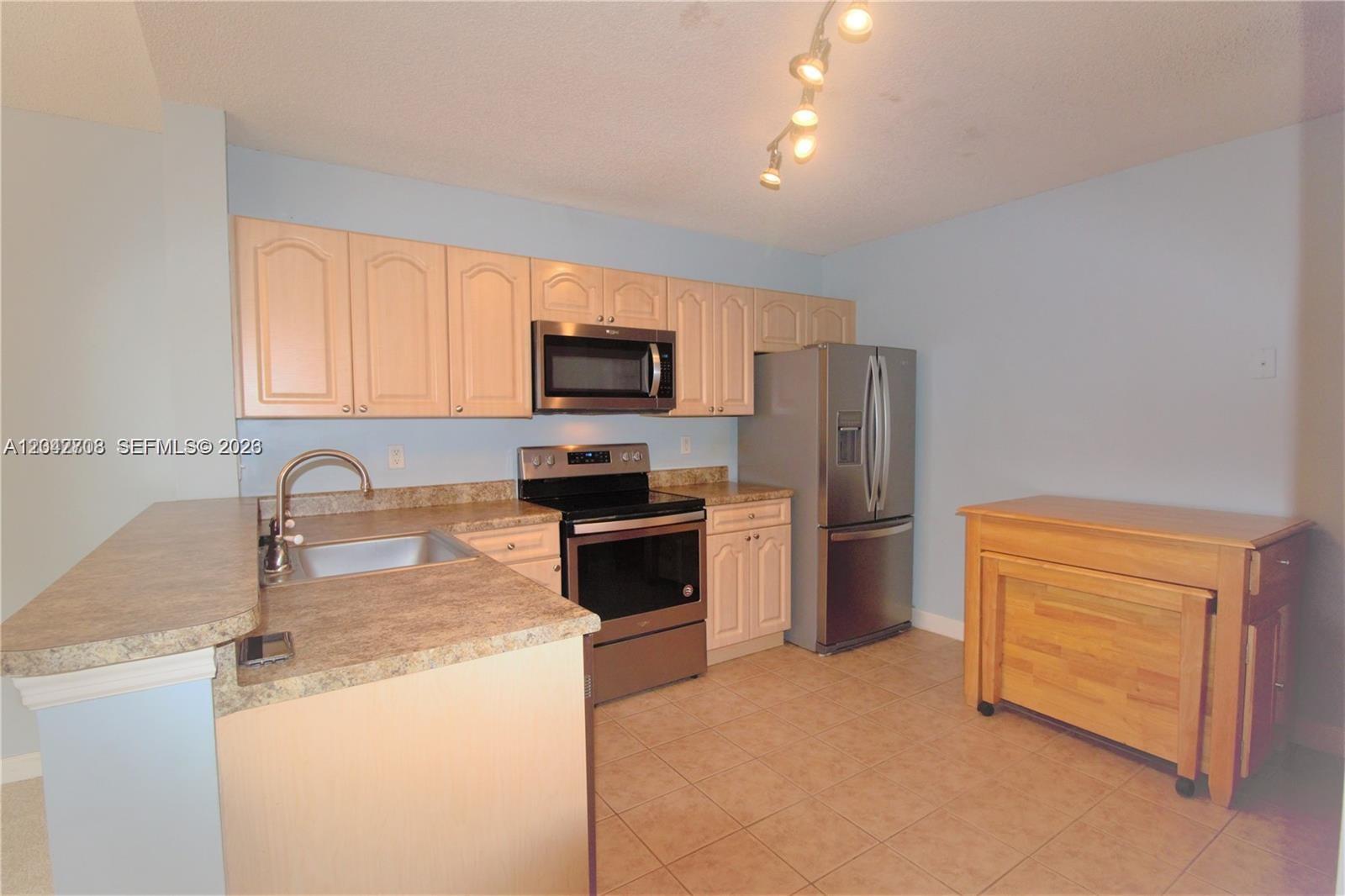 5641 Riverside Drive, Unit 303B1 Coral Springs, FL 33067 - Photo 7 of 20