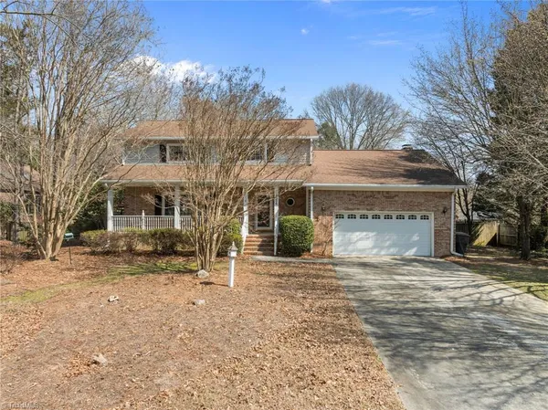 $409,900 | 4306 Oak Hollow Drive, High Point, NC 27265