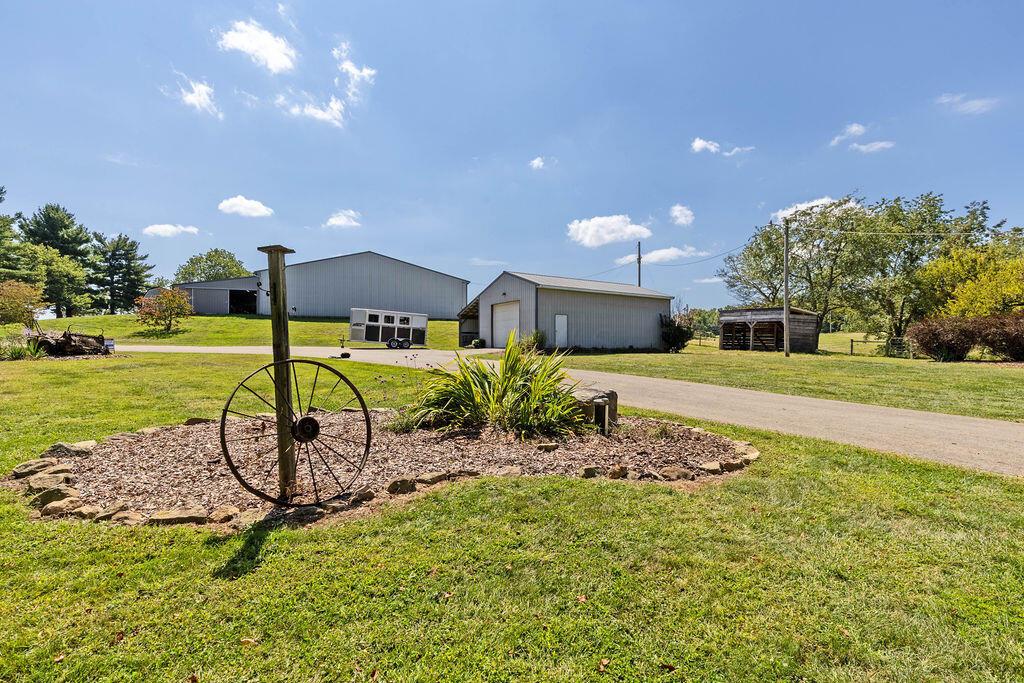 2085 George Road Zanesville, OH 43701 - Photo 49 of 72 2085GeorgeRoadExt_Hommati102(34)