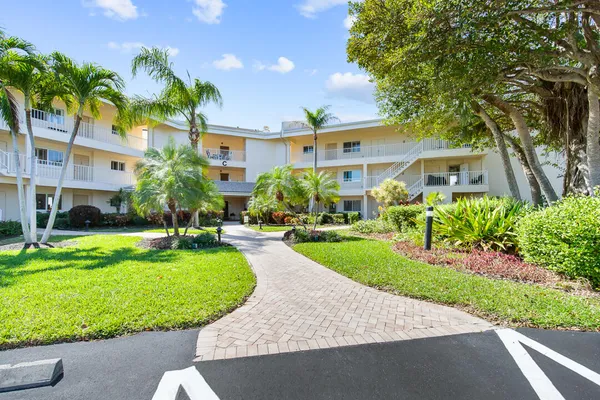 $559,000 | 2370 Northeast Ocean Boulevard, Unit C206, Jensen Beach, FL 34957