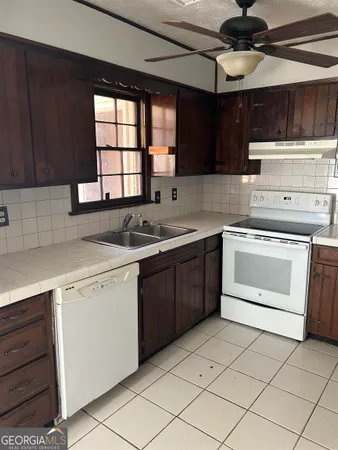 $1,295 | 1421 Villa Pines Court Northwest, Conyers, GA 30012