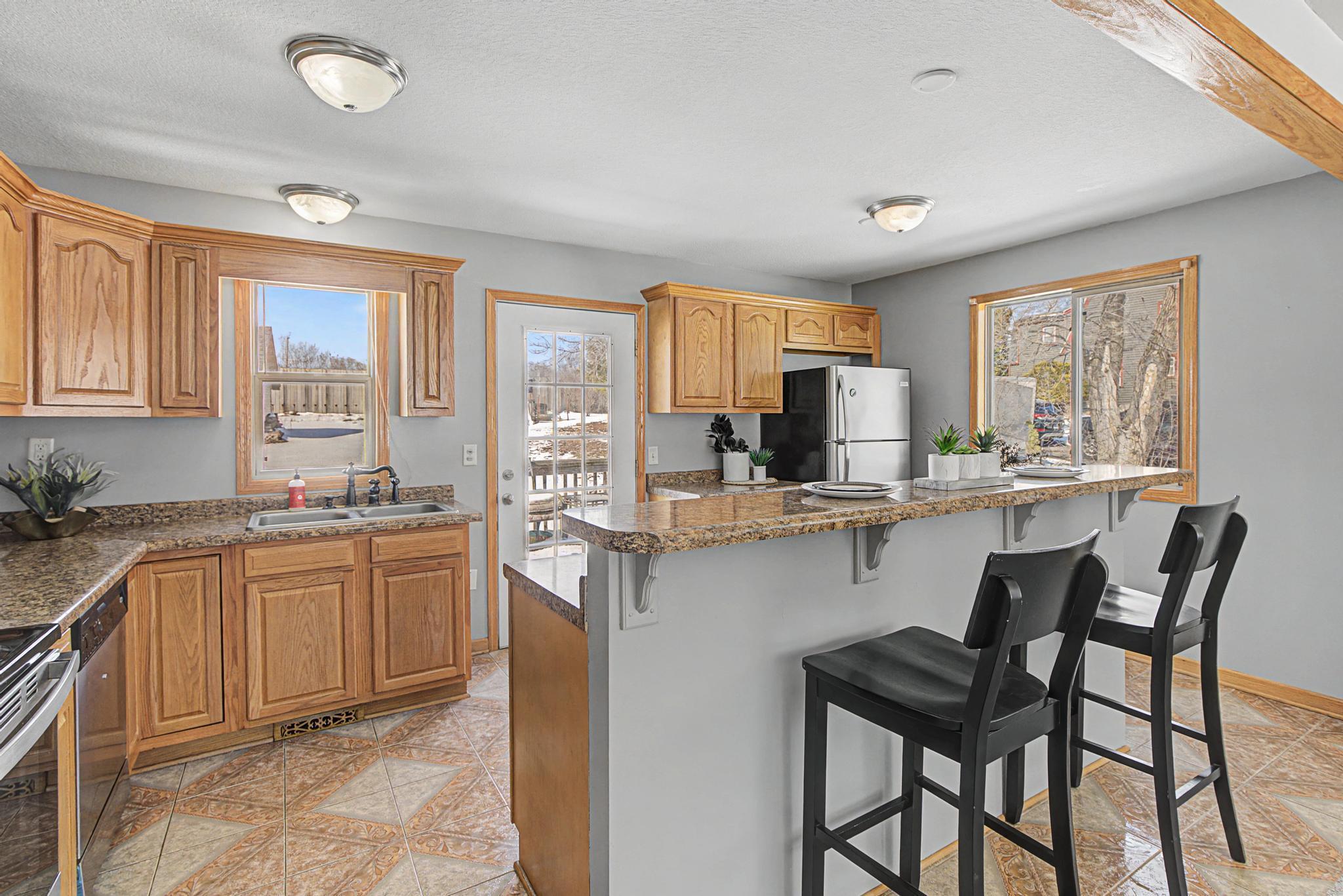 5134 Baker Road Hopkins, MN 55343 - Photo 9 of 34