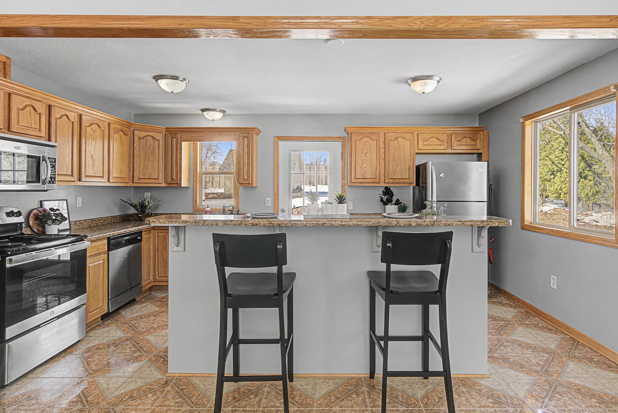 5134 Baker Road Hopkins, MN 55343 - Photo 10 of 34