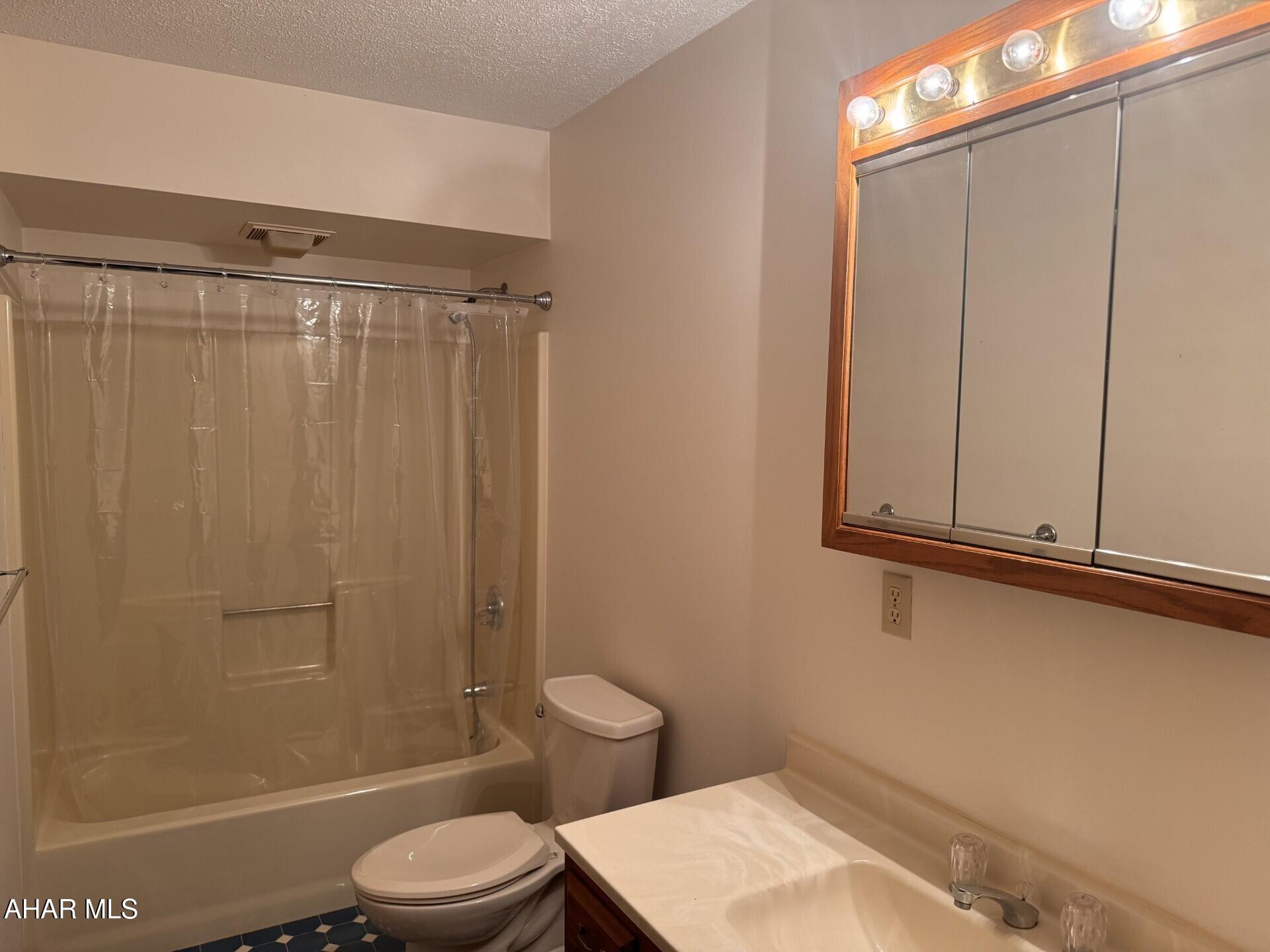 2149 Dutch Road Loretto, PA 15940 - Photo 12 of 30