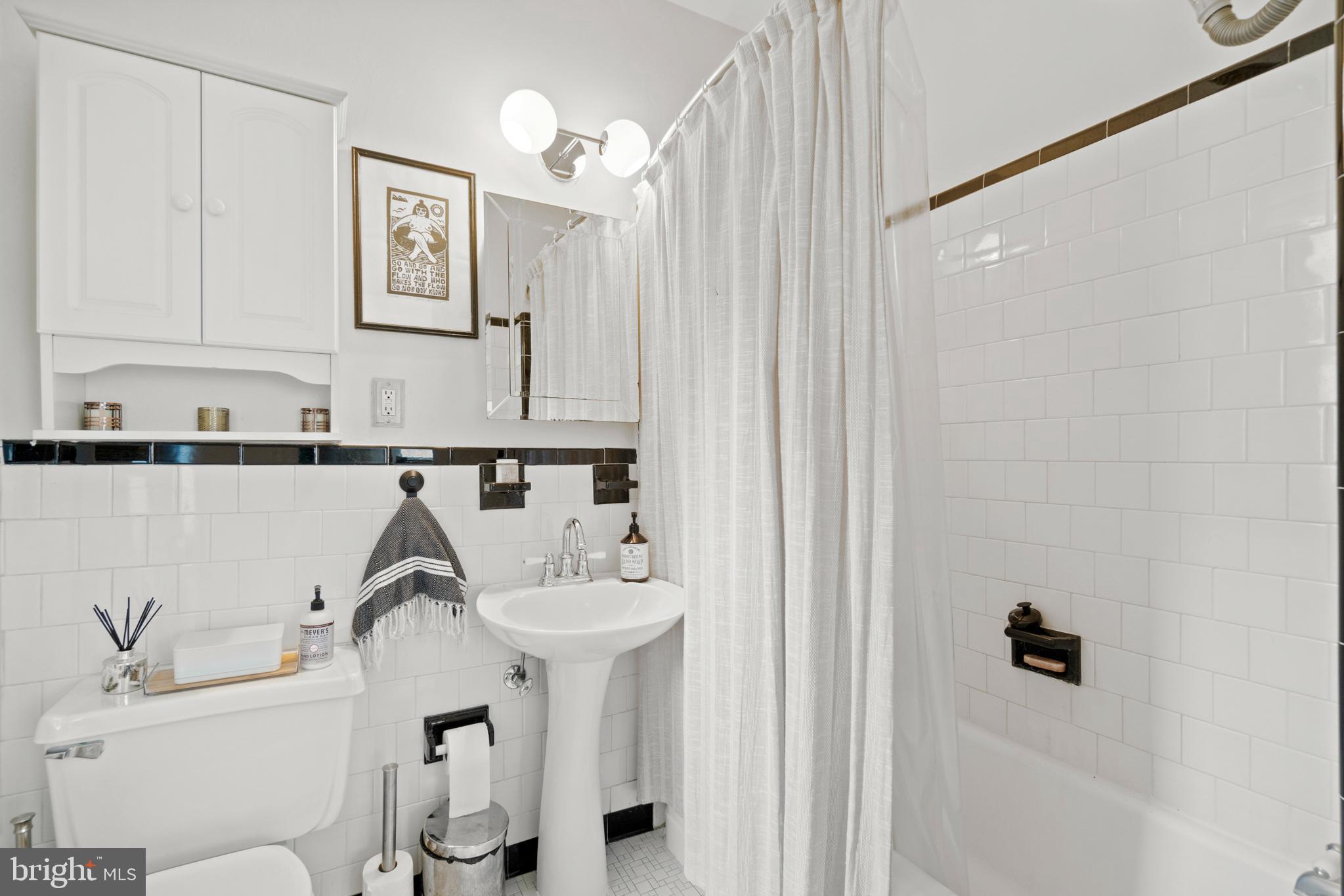 1901 Columbia Road Northwest, Unit 502 Washington, DC 20009 - Photo 15 of 20 Gallery Image 15