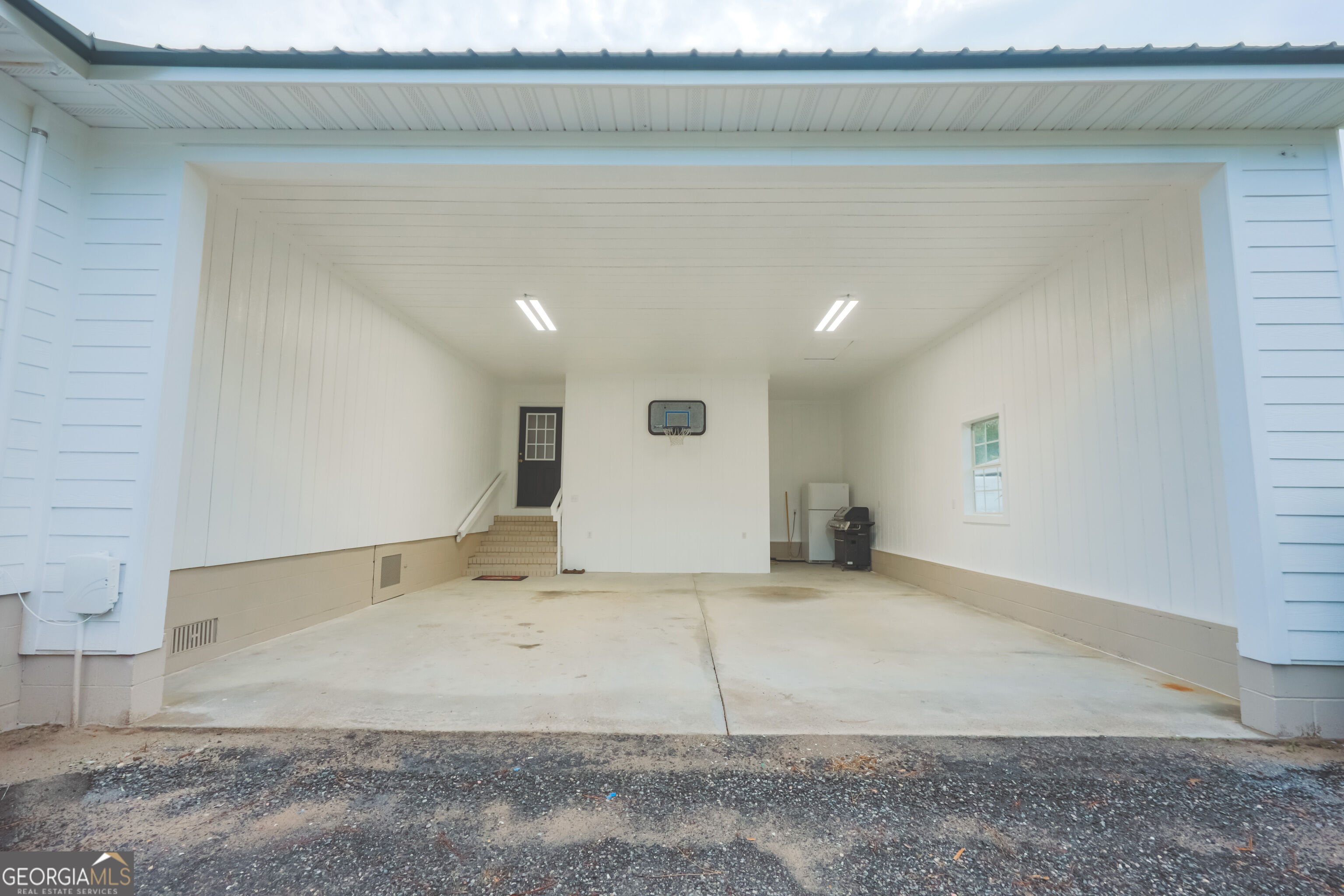 1325 Joe Knox Bridge Road Nahunta, GA 31553 - Photo 6 of 28 Gallery Image 6