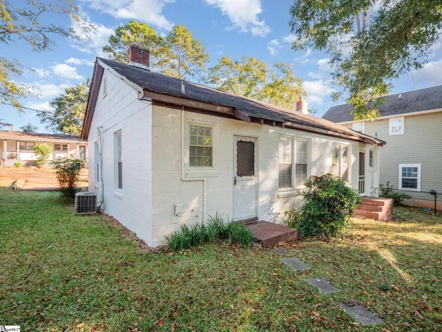 $325,000 | 204 Elder Street, Greenville, SC 29607