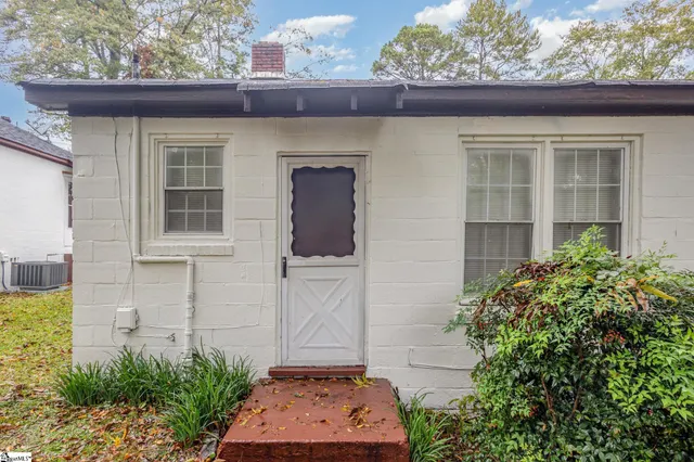 $325,000 | 204 Elder Street, Greenville, SC 29607