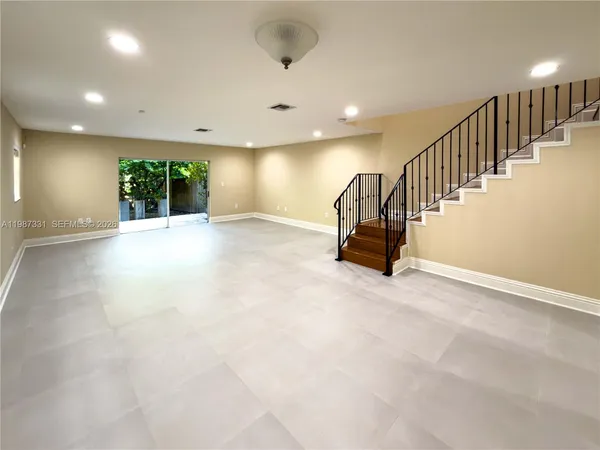 $5,900 | 3148 Indiana Street, Unit 3148, Miami, FL 33133