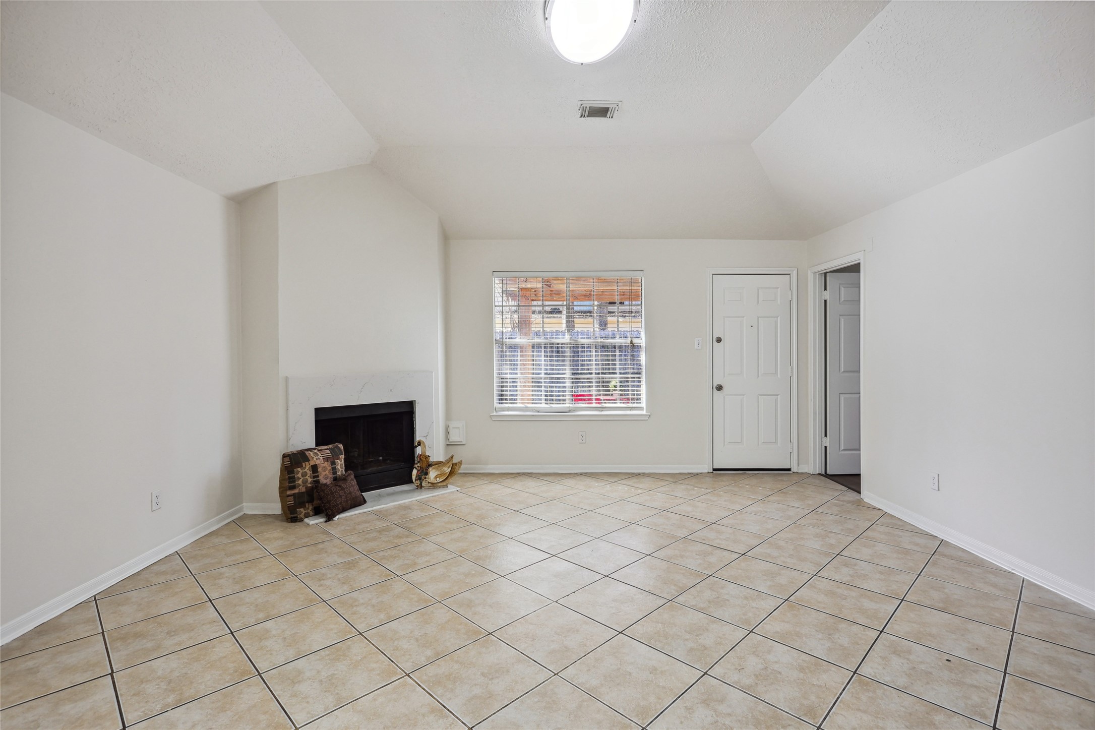 9423 Rippling Fields Drive Houston, TX 77064 - Photo 11 of 26