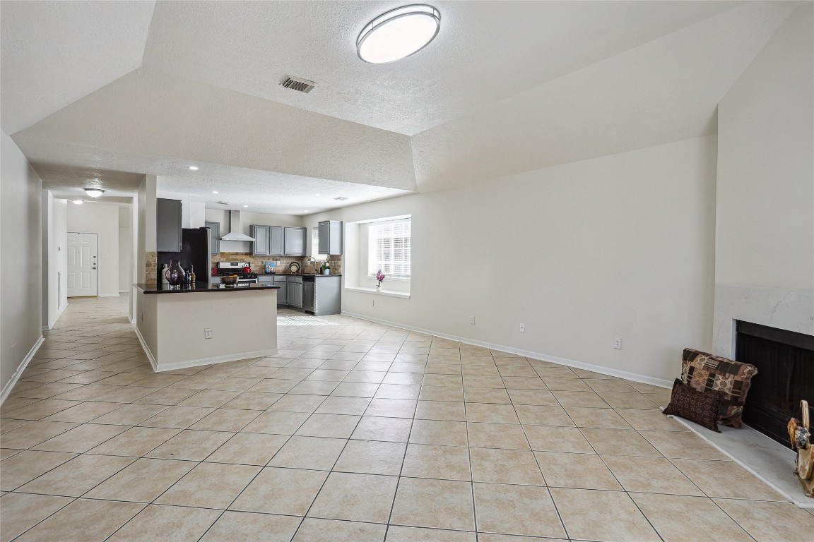 9423 Rippling Fields Drive Houston, TX 77064 - Photo 13 of 26