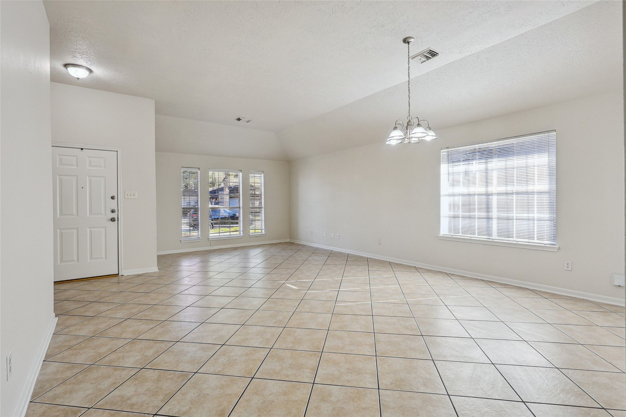 9423 Rippling Fields Drive Houston, TX 77064 - Photo 4 of 26