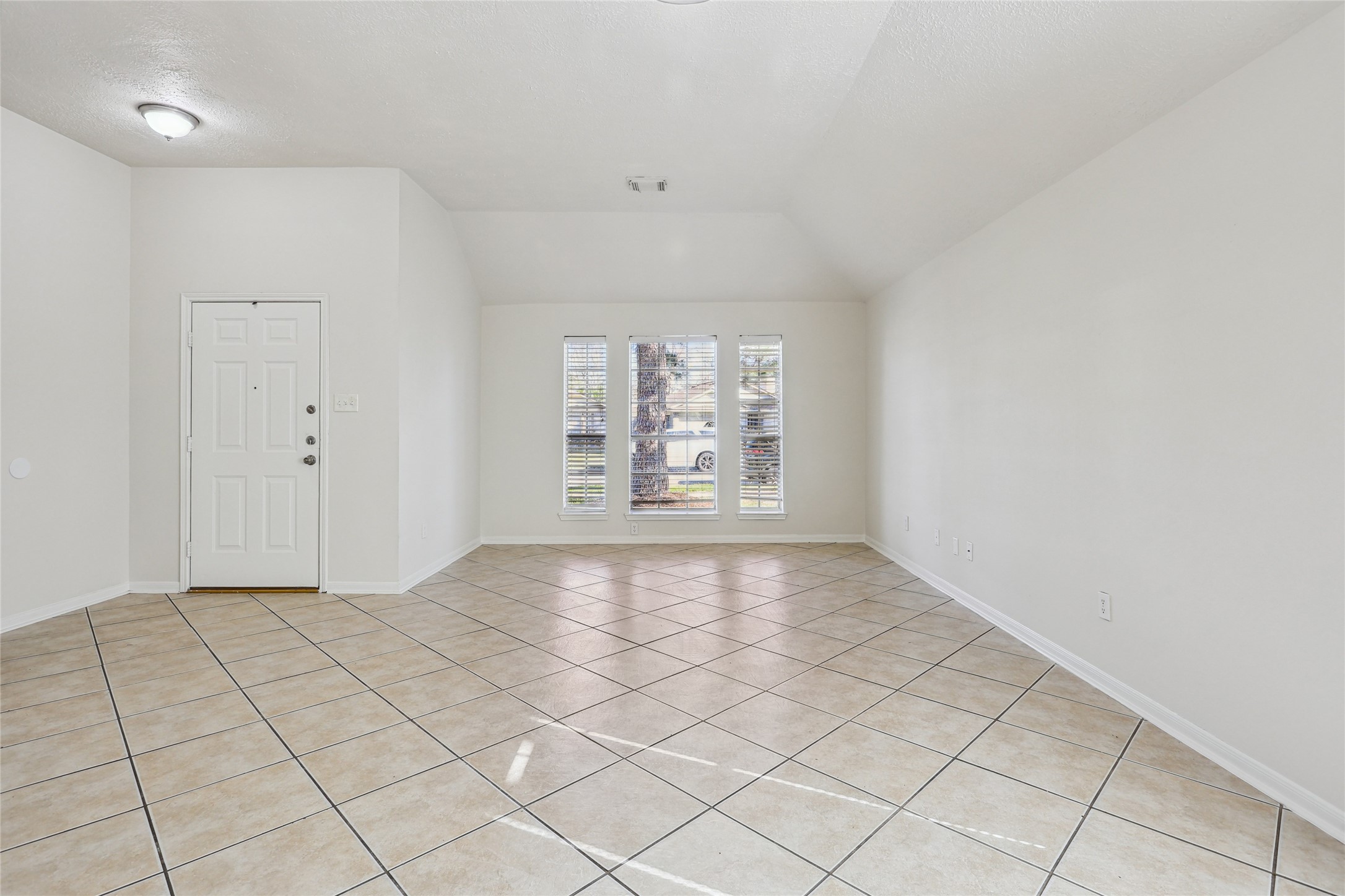 9423 Rippling Fields Drive Houston, TX 77064 - Photo 5 of 26