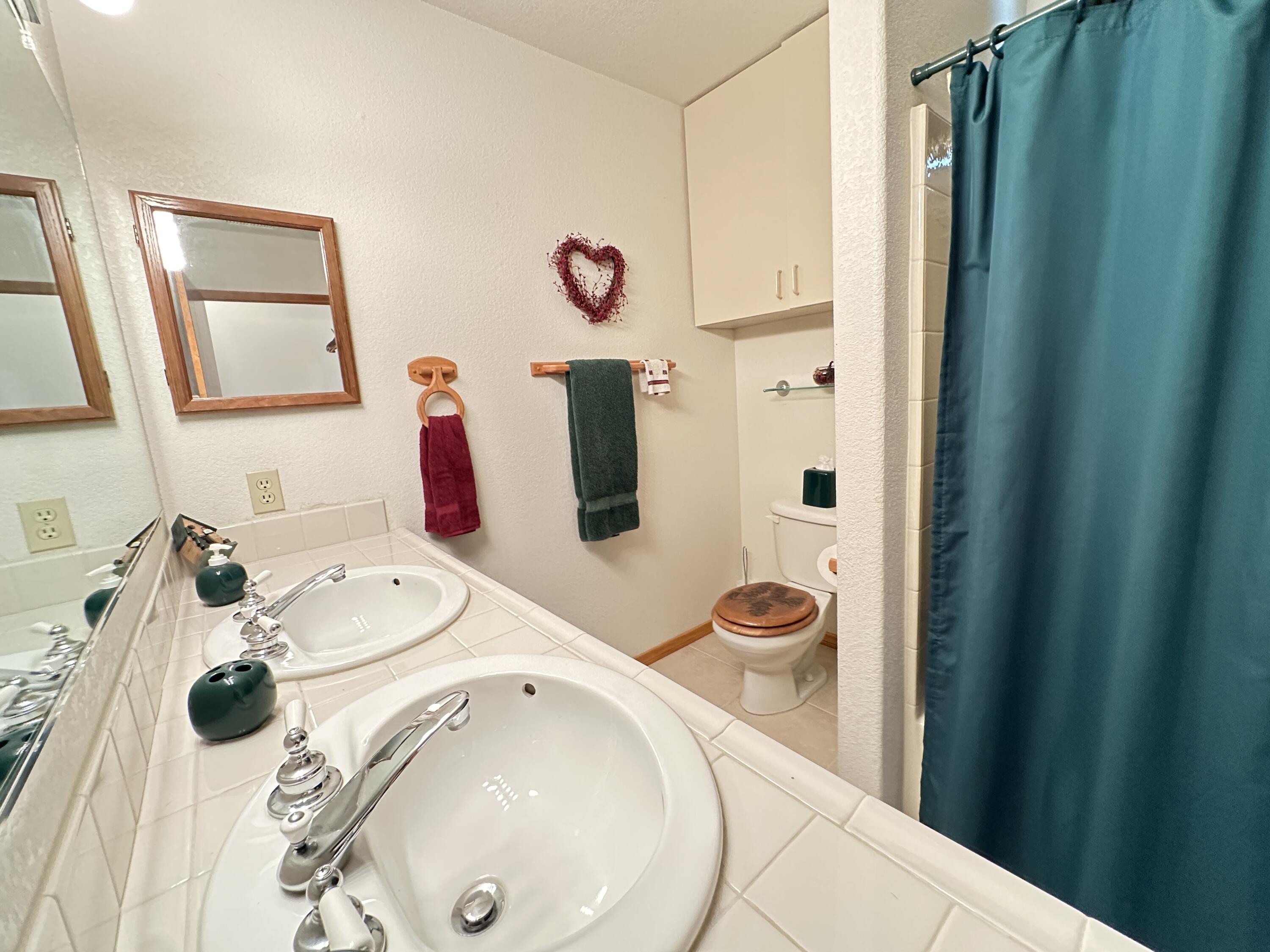 53690 Jeffery Pine Road Idyllwild, CA 92549 - Photo 21 of 39 21