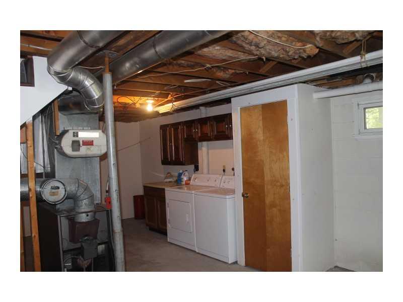31 Viking Village Road Newry, ME 04261 - Photo 15 of 17 Other. Laundry area