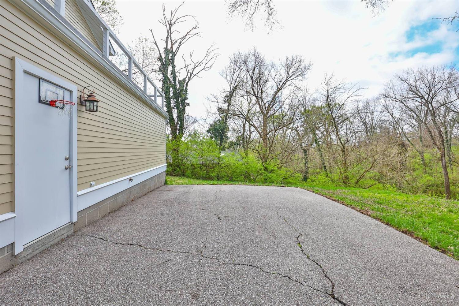 257 Compton Road Wyoming, OH 45215 - Photo 47 of 65