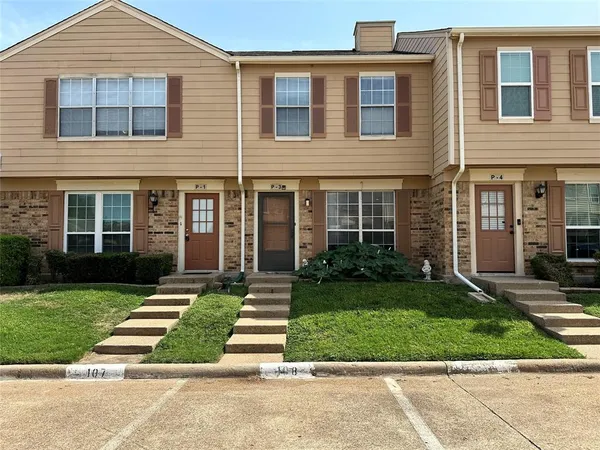 $1,400 | 2500 East Park Boulevard, Unit 3, Plano, TX 75074