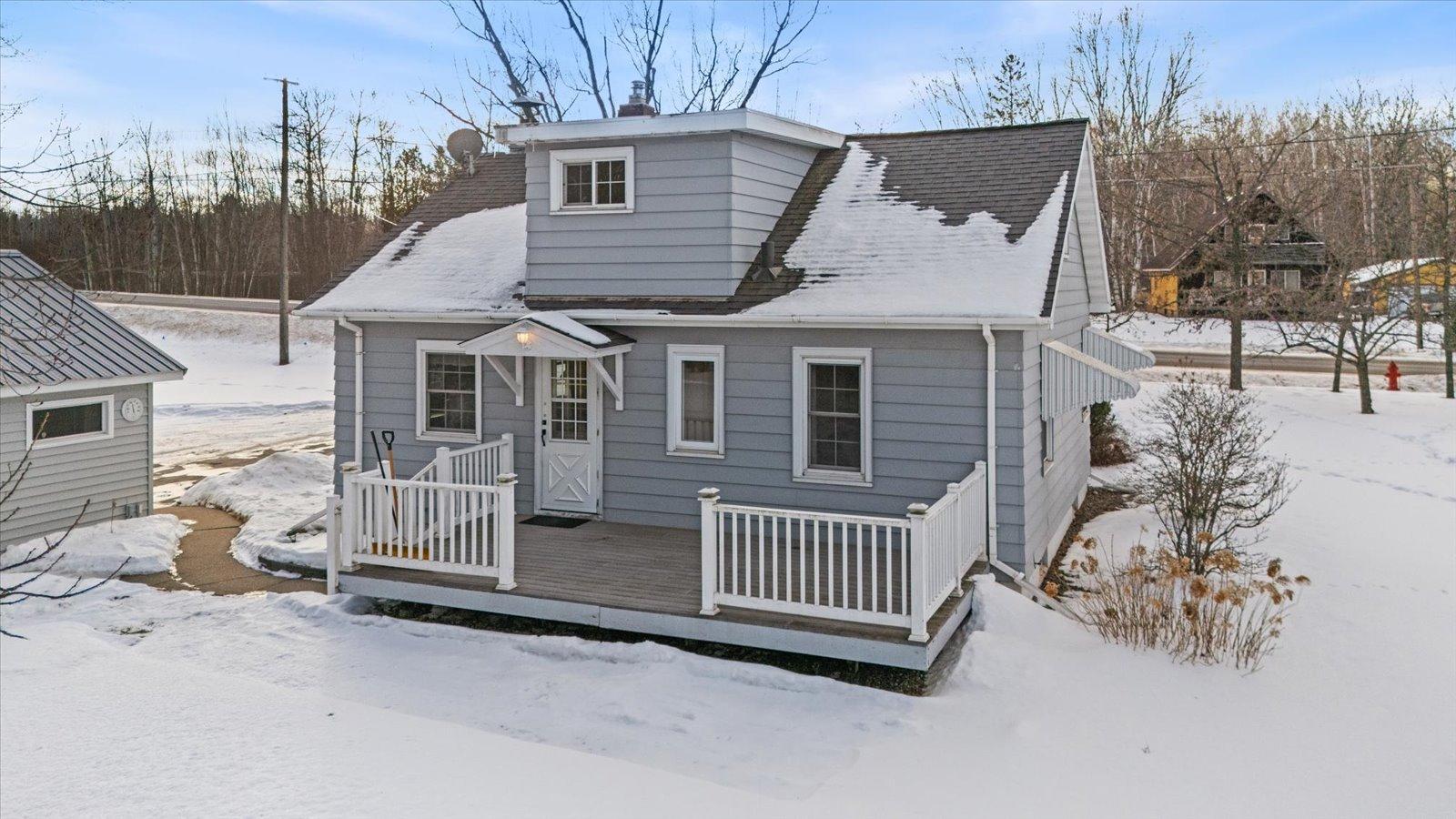 3394 Bunker Road Hibbing, MN 55746 - Photo 4 of 48