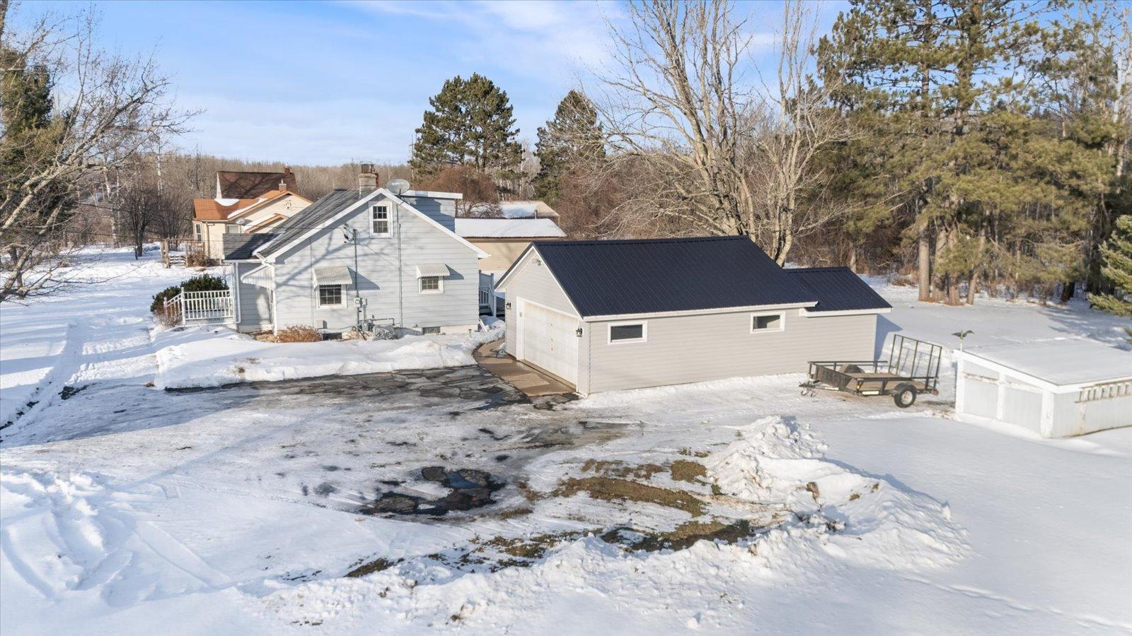 3394 Bunker Road Hibbing, MN 55746 - Photo 8 of 48