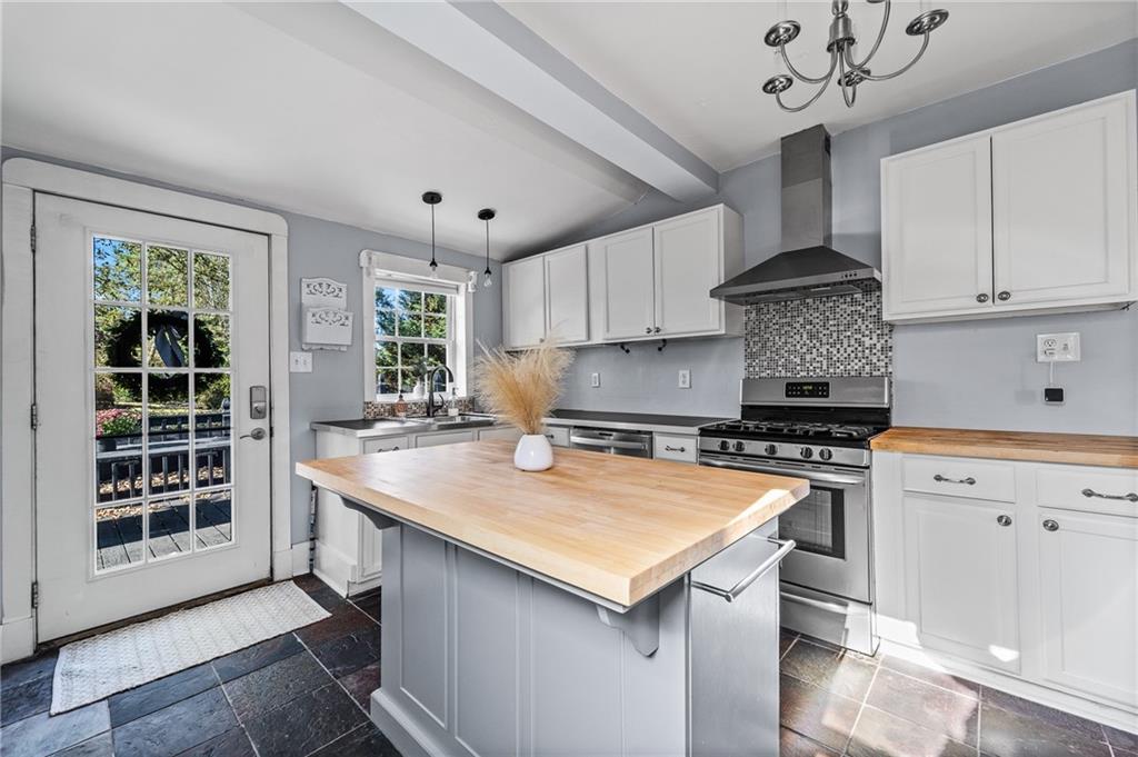 221 Cochran Road Pittsburgh, PA 15228 - Photo 17 of 46 Gallery Image 17